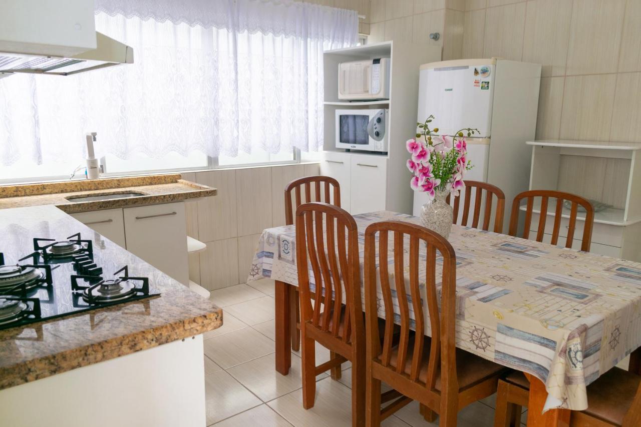 Apartamento Edifício Iris - Bombinhas
