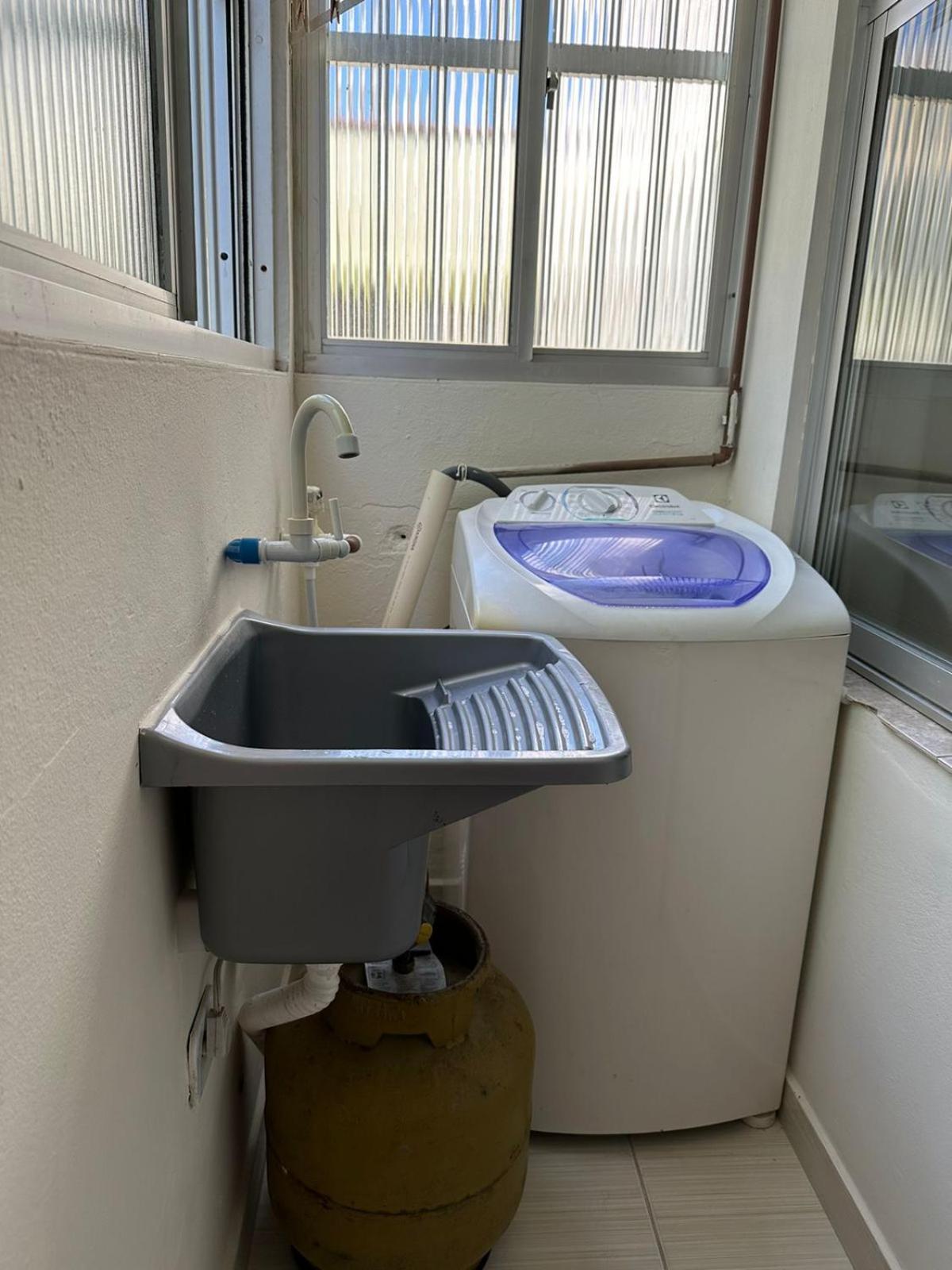 Edifício Iris - Apartamento *
