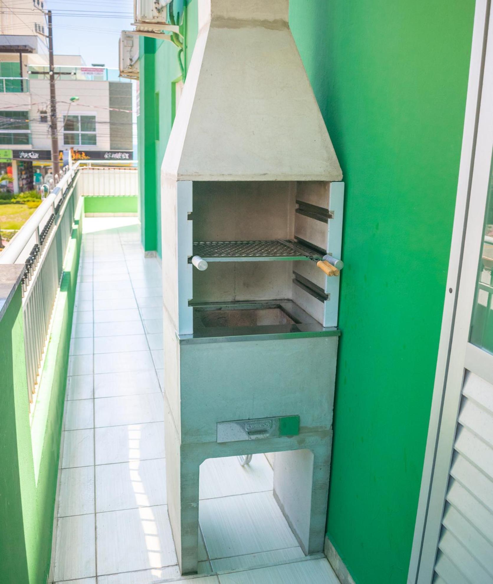 Edifício Iris - Apartamento *